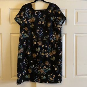 Fall floral Loft Plus short sleeved dress